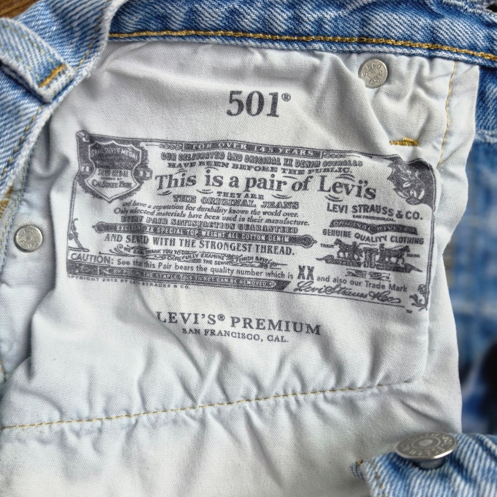 Levis Premium 501 Original Distressed Cutoff Denim Shorts Light Wash Raw Hem 24 - Picture 5 of 10